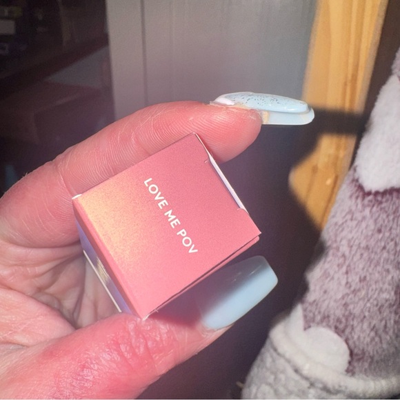 Be a vip velvet liquid lipstick - Picture 4 of 4